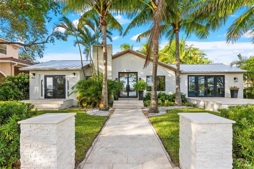 Welcome to Channel Drive on ultra exclusive Davis Islands!  This - Beach Home for sale in Tampa, Florida on Beachhouse.com