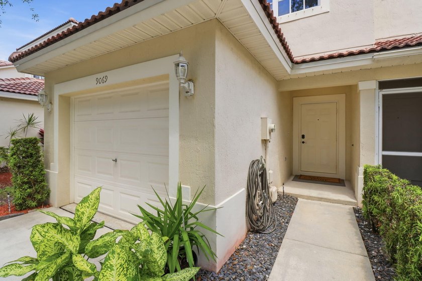 Welcome to this beautifully updated corner residence. Showcasing - Beach Townhome/Townhouse for sale in Boynton Beach, Florida on Beachhouse.com