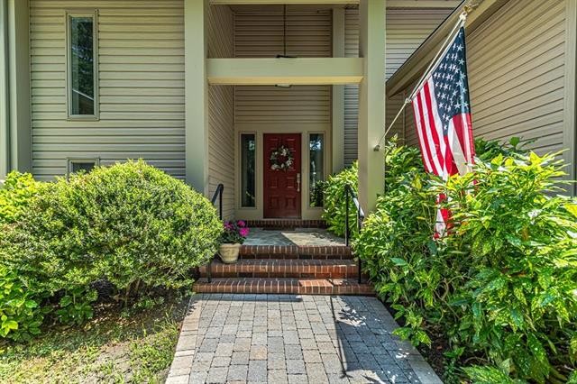 Looking for peace and tranquility at your waterfront home? - Beach Home for sale in Lancaster, Virginia on Beachhouse.com