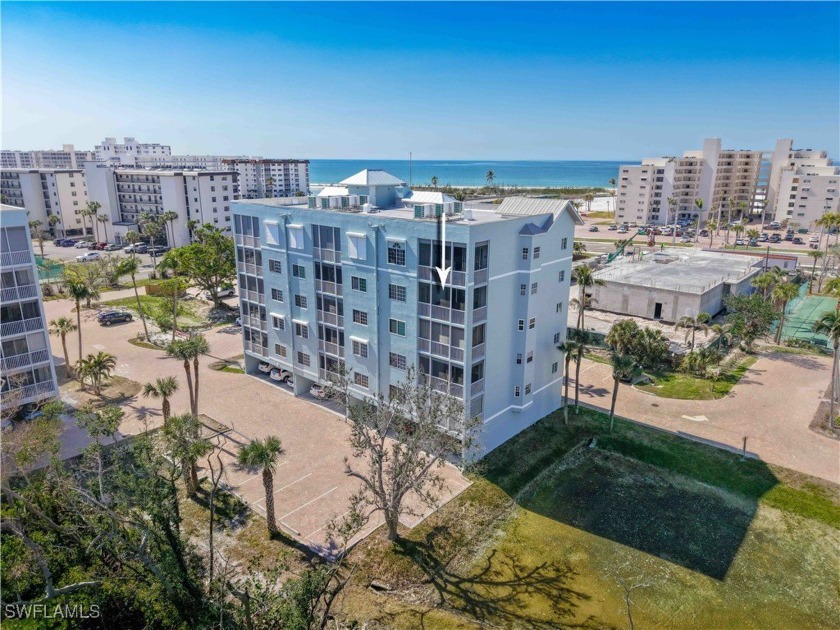 Beautiful Turnkey Beach condo with Awesome Gulf views and rear - Beach Condo for sale in Fort Myers Beach, Florida on Beachhouse.com