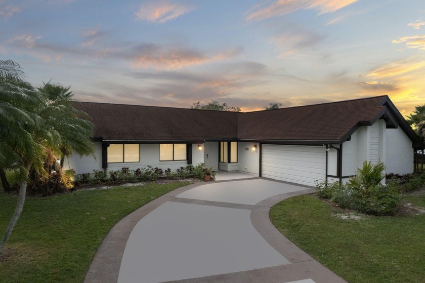 Welcome to your dream home! This beautifully 3-bedroom - Beach Home for sale in Port Saint Lucie, Florida on Beachhouse.com