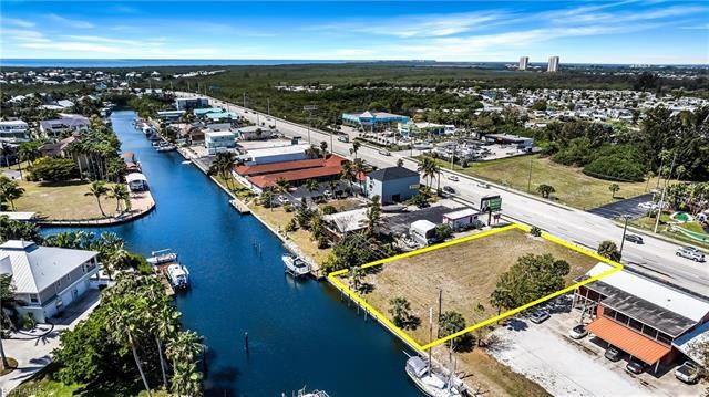 CANAL FRONT COMMERCIAL PROPERTY ON SAN CARLOS BOULEVARD! A - Beach Commercial for sale in Fort Myers Beach, Florida on Beachhouse.com