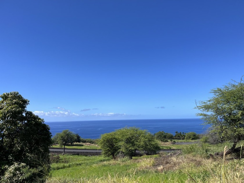 Motivated - Beach Lot for sale in Kealakekua, Hawaii on Beachhouse.com