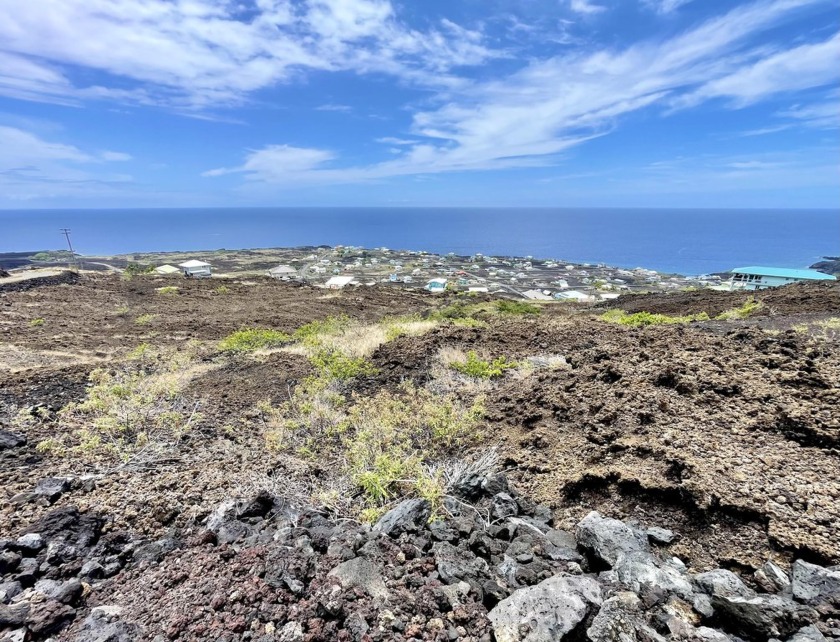 Enjoy the unobstructed, panoramic ocean and sunset views from - Beach Lot for sale in Captain Cook, Hawaii on Beachhouse.com