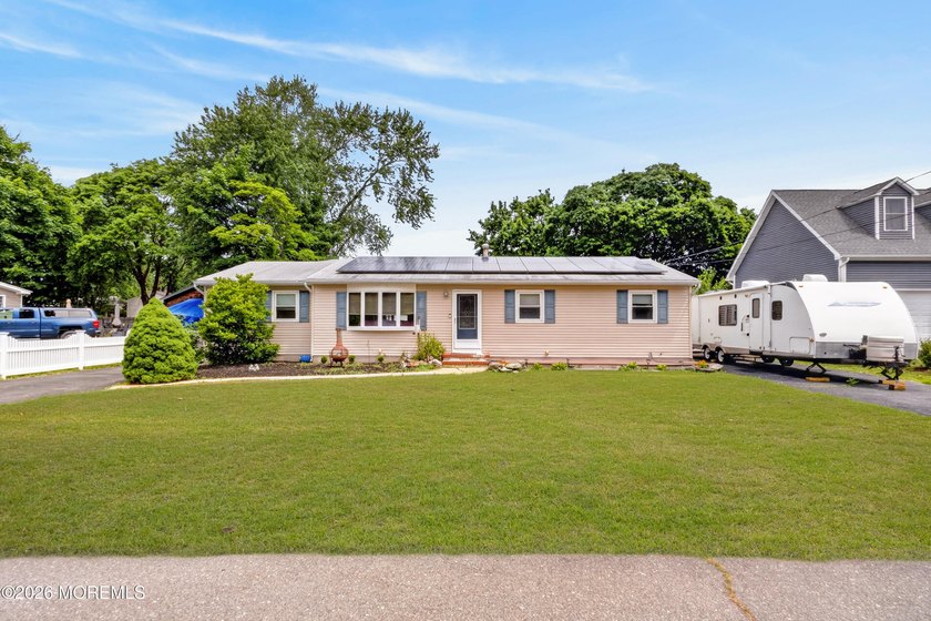 Discover the Jersey Shore lifestyle in this spacious 4-bedroom - Beach Home for sale in Brick, New Jersey on Beachhouse.com