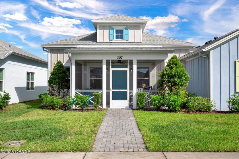 Location is everything!One of the few cottages with Cheeseburger - Beach Home for sale in Daytona Beach, Florida on Beachhouse.com