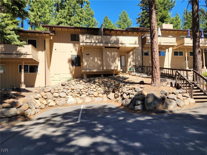 This 3 bedroom, 2.5 bath condo presents the perfect opportunity - Beach Condo for sale in Incline Village, Nevada on Beachhouse.com