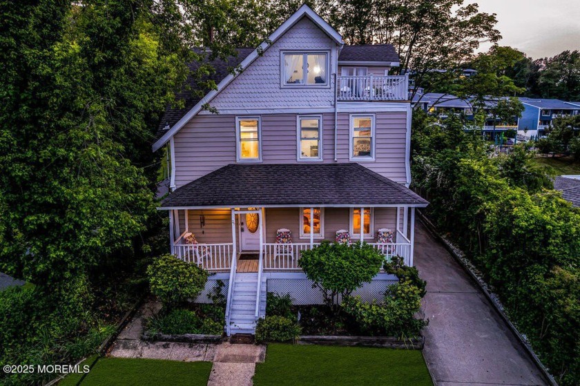 Imagine waking up every day to panoramic views of the NYC - Beach Home for sale in Highlands, New Jersey on Beachhouse.com