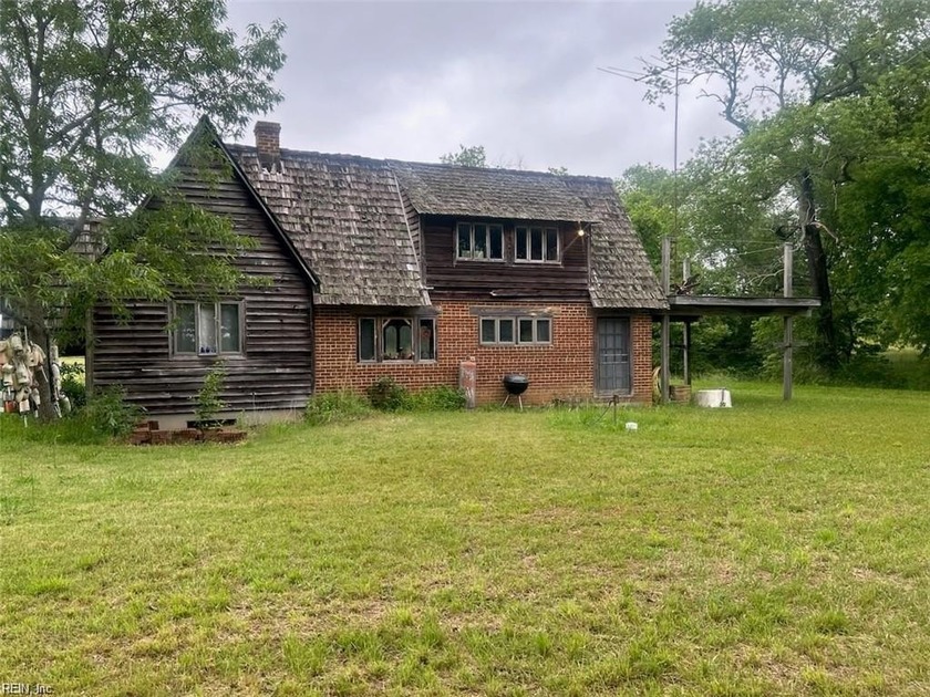 2 BR 1 Bath home on 30+ acres with waterfront access +-30.87 - Beach Home for sale in Eastville, Virginia on Beachhouse.com