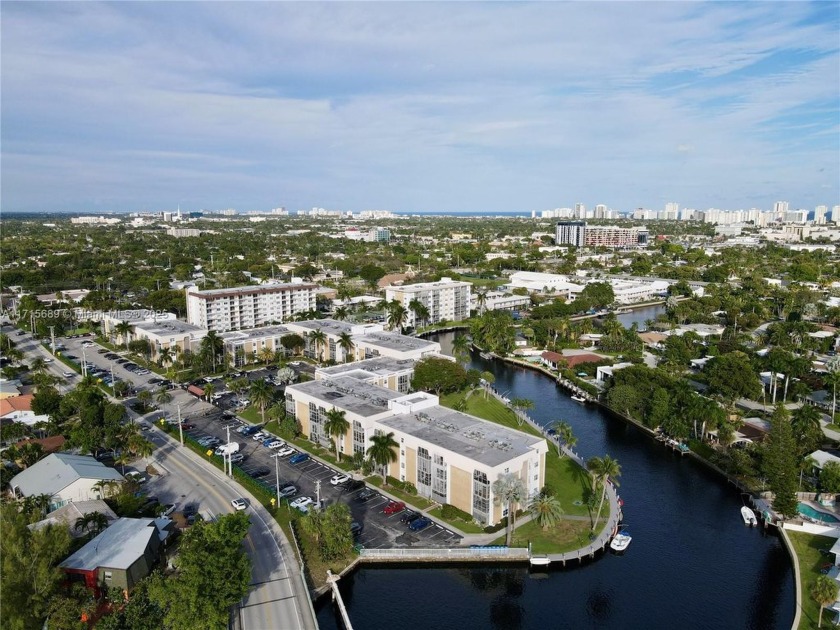 Tastefully updated 1-bedroom 1-bathroom condo in waterfront and - Beach Condo for sale in Oakland Park, Florida on Beachhouse.com