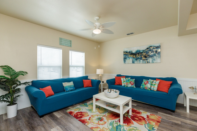 Nicely Updated,Pet-Friendly Townhouse Close to the Beach wa - Beach Vacation Rentals in Corpus Christi, Texas on Beachhouse.com