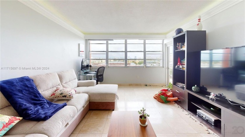 Discover this stunning 1 bed, 2 bathrs apartment in the - Beach Condo for sale in Miami, Florida on Beachhouse.com