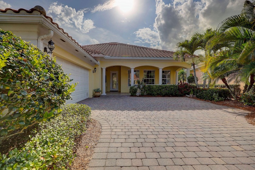 Welcome yourself home to this exquisite single family house in - Beach Home for sale in Vero Beach, Florida on Beachhouse.com