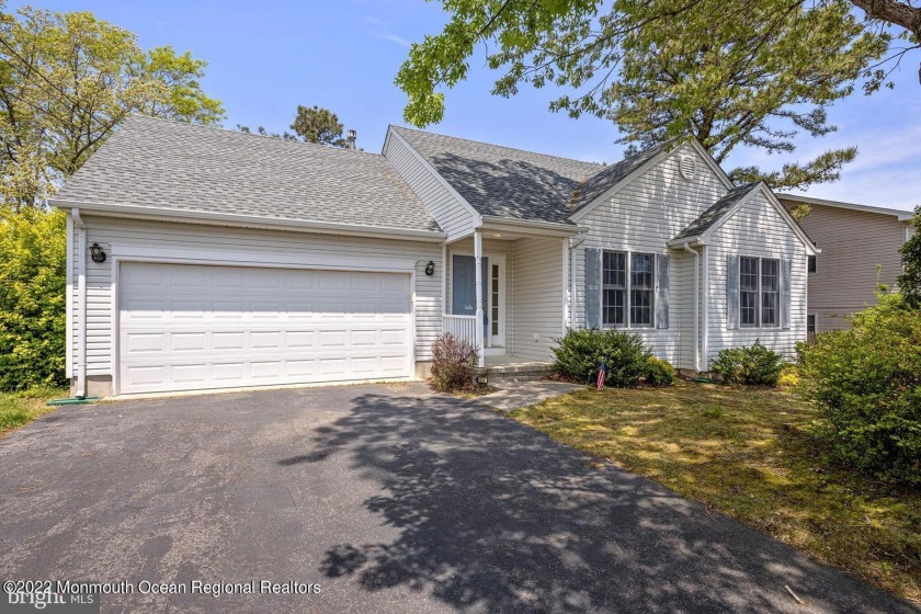 Stafford Township - with some needed love and attention this - Beach Home for sale in Manahawkin, New Jersey on Beachhouse.com