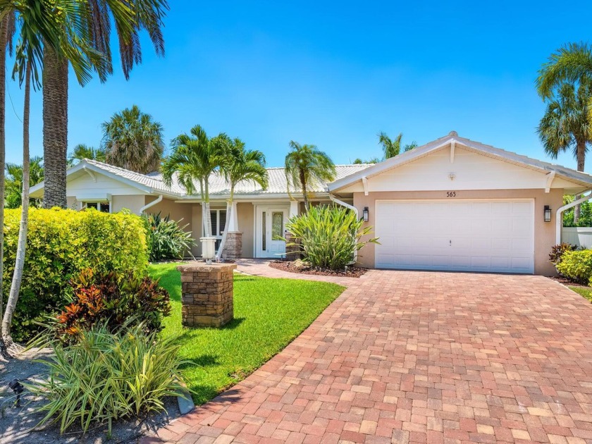 Under contract-accepting backup offers. Welcome to this tropical - Beach Home for sale in Sarasota, Florida on Beachhouse.com