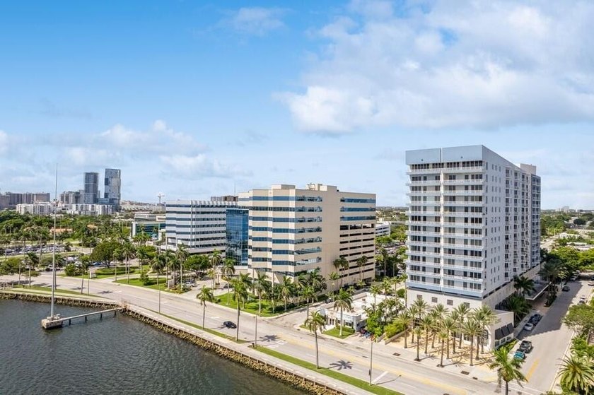 This 12th-floor unit in The Slade offers breathtaking views of - Beach Condo for sale in West Palm Beach, Florida on Beachhouse.com