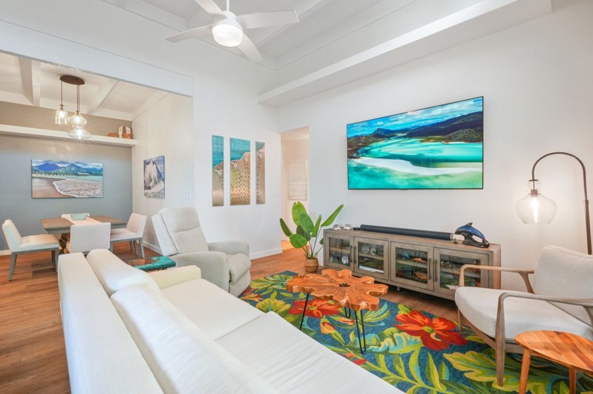 STUNNING FULLY FURNISHED CONDO on Kauai's North Shore - Move-in - Beach Condo for sale in Princeville, Hawaii on Beachhouse.com