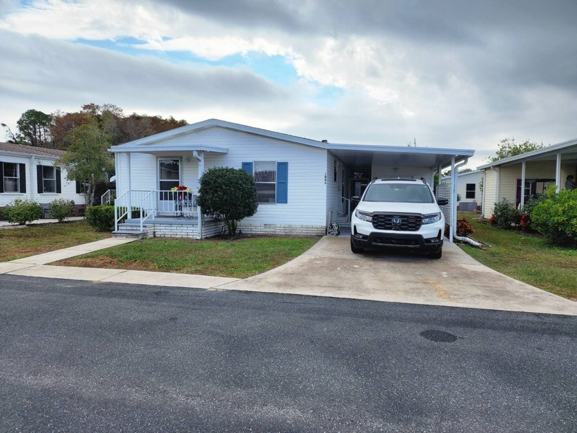 Looking for a place with sunny weather all year?  This 2 bedroom - Beach Home for sale in Crystal River, Florida on Beachhouse.com