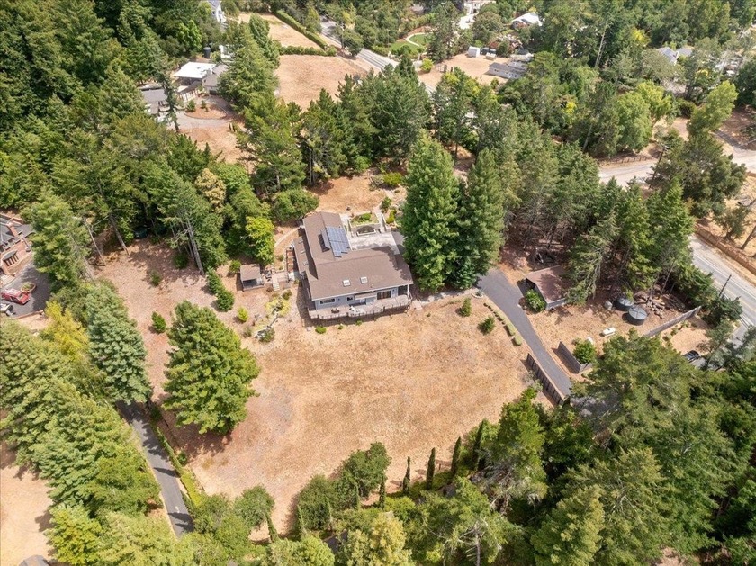 Nestled on a 2.46-acre lot, this architecturally stunning - Beach Home for sale in Los Gatos, California on Beachhouse.com