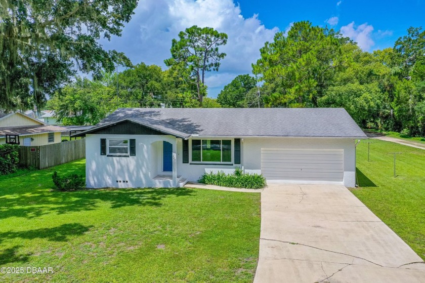 This house DID NOT FLOOD!!! This 3 bedroom, 2 bath, concrete - Beach Home for sale in Holly Hill, Florida on Beachhouse.com