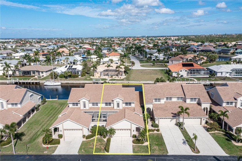 WATERFRONT TOWNHOME IN PGI W/DEEDED DOCK, SAIL ACCESS & ELECTRIC - Beach Condo for sale in Punta Gorda, Florida on Beachhouse.com