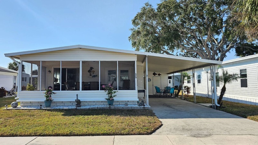 If you're looking for a beautiful 55+ Resort style, pet friendly - Beach Home for sale in Largo, Florida on Beachhouse.com