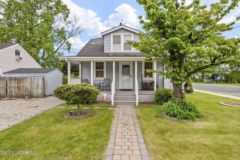 Live the shore life in Bay Head Shores! This expanded 6-bed - Beach Home for sale in Point Pleasant, New Jersey on Beachhouse.com