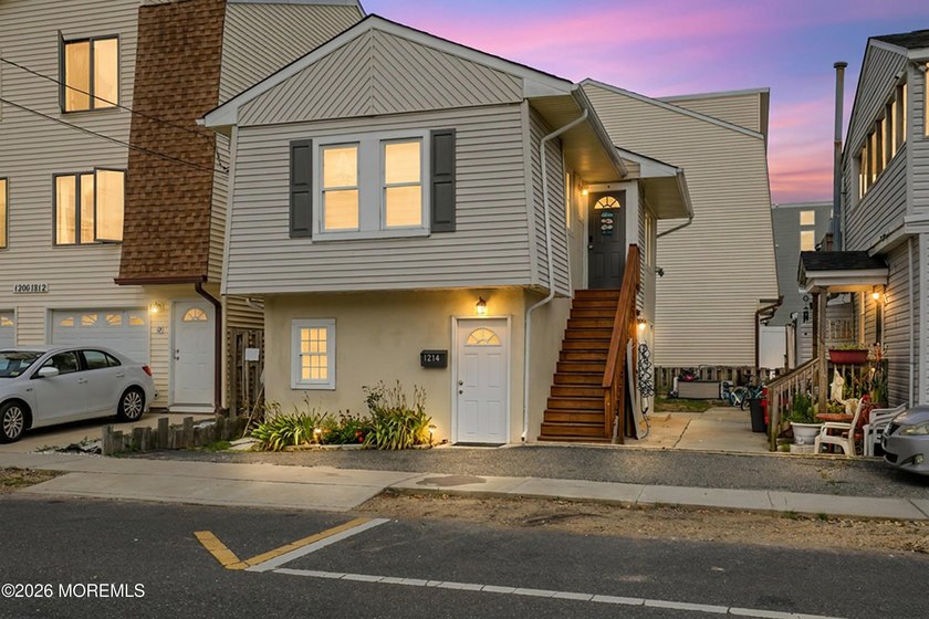 Beautifully updated and versatile 3-bedroom, 2-bath home located - Beach Home for sale in Seaside Heights, New Jersey on Beachhouse.com