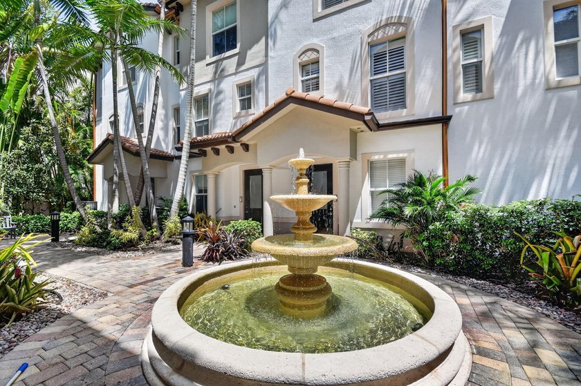 WELCOME HOME TO A COASTAL RETREAT-SPACIOUS THREE-STORY - Beach Townhome/Townhouse for sale in Boynton Beach, Florida on Beachhouse.com