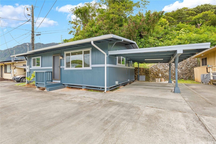 Back on the market, with a brand-new roof! Discover this - Beach Home for sale in Kaneohe, Hawaii on Beachhouse.com