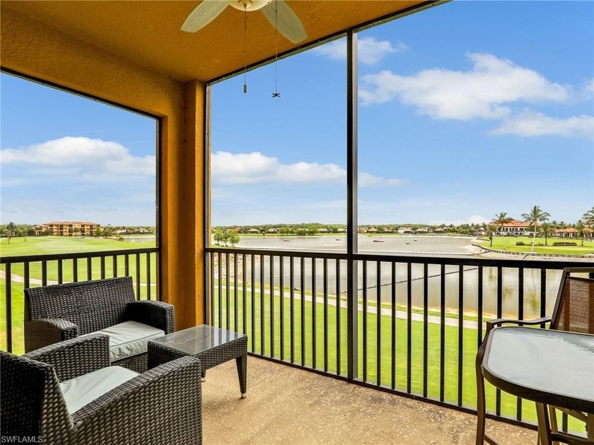 FULL GOLF & SOCIAL MEMBERSHIP included!!! Amazing western views - Beach Condo for sale in Bonita Springs, Florida on Beachhouse.com