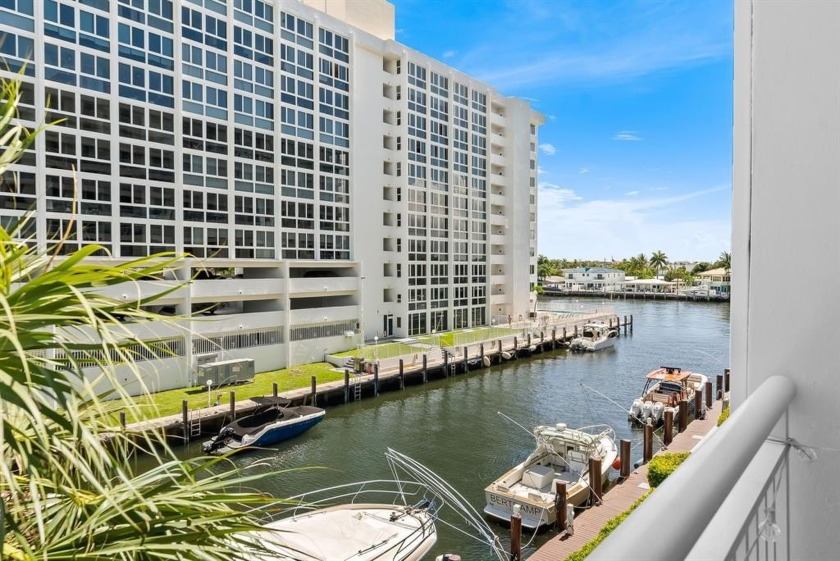 Nestled right off the intracoastal and just over the bridge to - Beach Condo for sale in Fort Lauderdale, Florida on Beachhouse.com