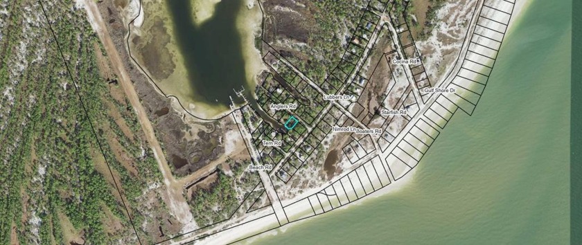 Excellent location! Dock, septic and well on site. Short way to - Beach Lot for sale in Carabelle, Florida on Beachhouse.com