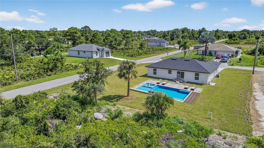 *Move-in ready 3-bed, 2-bath home with 1,222 sq ft under A/C in - Beach Home for sale in Lehigh Acres, Florida on Beachhouse.com