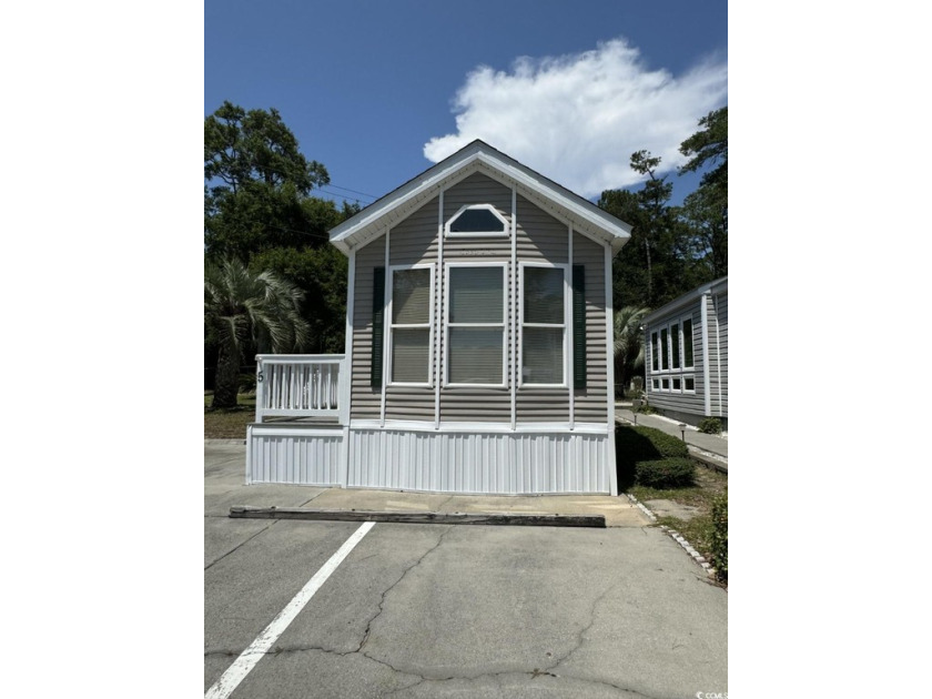 Adorable 1-Bedroom with loft single wide in an affordable gated - Beach Home for sale in North Myrtle Beach, South Carolina on Beachhouse.com