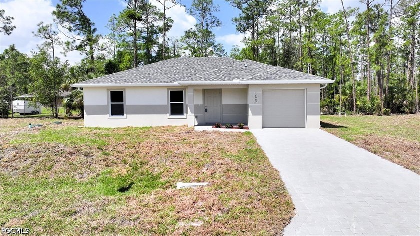 HUGE OVERSIZED LOT WITH SOME OLD GROWTH TREES! BRAND NEW - Beach Home for sale in Lehigh Acres, Florida on Beachhouse.com