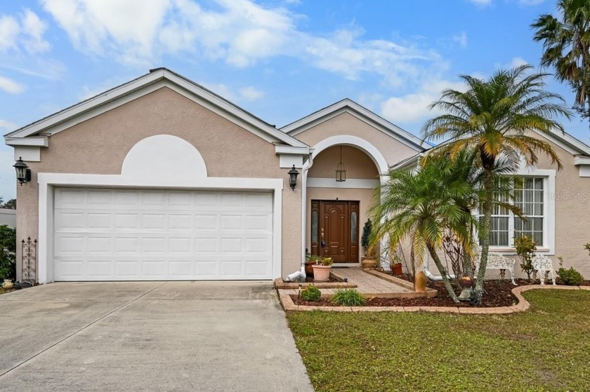 ***Seller will replace roof prior to closing*** Welcome to this - Beach Home for sale in Bradenton, Florida on Beachhouse.com