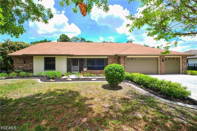 Welcome to 16560 Marc Allen Drive located in the highly - Beach Home for sale in North Fort Myers, Florida on Beachhouse.com