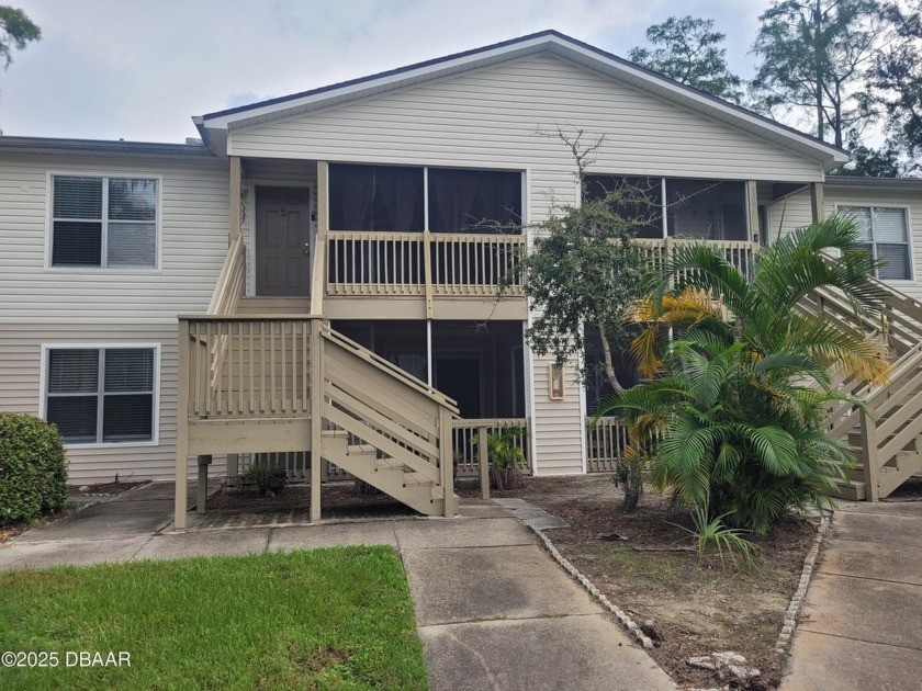 Fantastic Georgetowne Lake Condos! Convenient location to ALL - Beach Condo for sale in Daytona Beach, Florida on Beachhouse.com