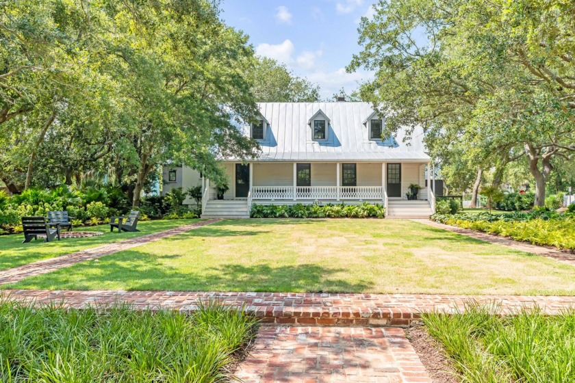 Welcome to the Bischoff House, a fully renovated historic beach - Beach Home for sale in Sullivans Island, South Carolina on Beachhouse.com