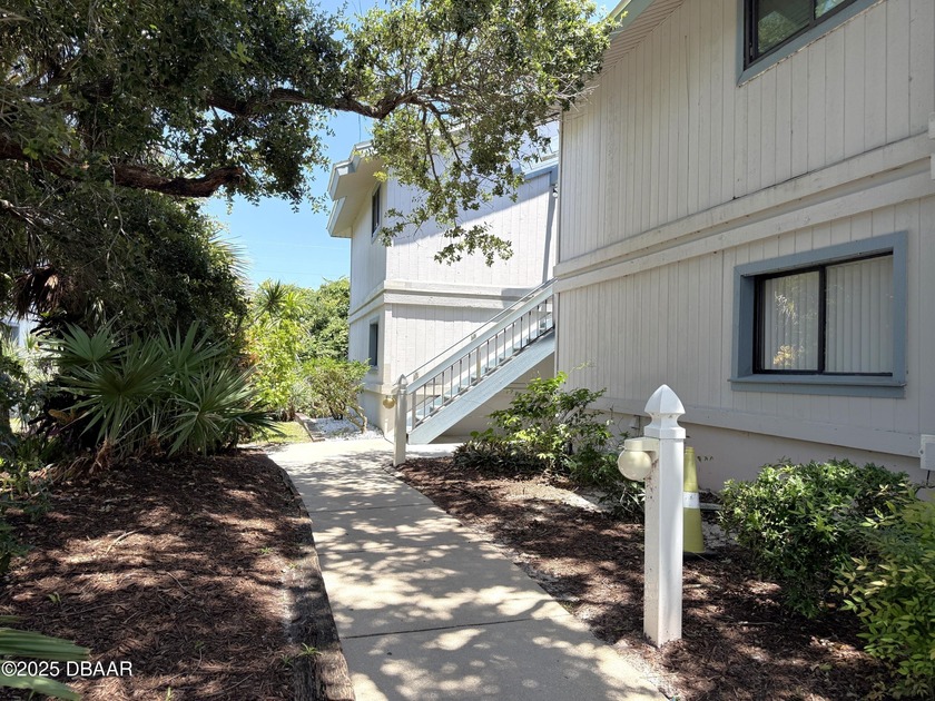 Less than a block to the ocean. Beautifully renovated 3Br, could - Beach Condo for sale in New Smyrna Beach, Florida on Beachhouse.com