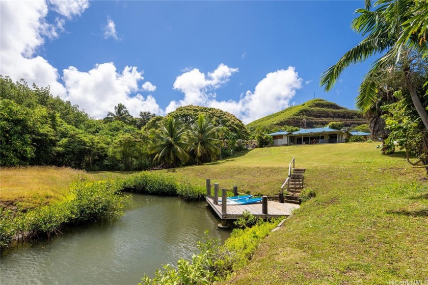 Prime Kaneohe Bay direct ocean/bayfront property with a land - Beach Home for sale in Kailua, Hawaii on Beachhouse.com