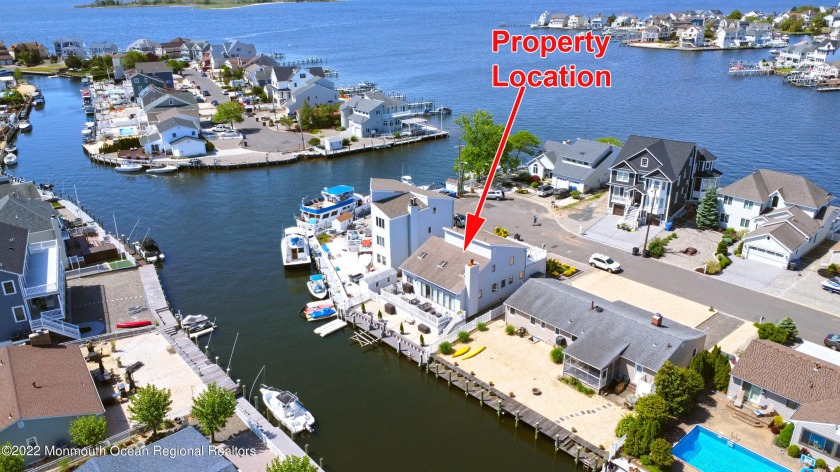 Stunning Views in this 4 BR 3 Full BA Waterfront Contemporary - Beach Home for sale in Toms River, New Jersey on Beachhouse.com