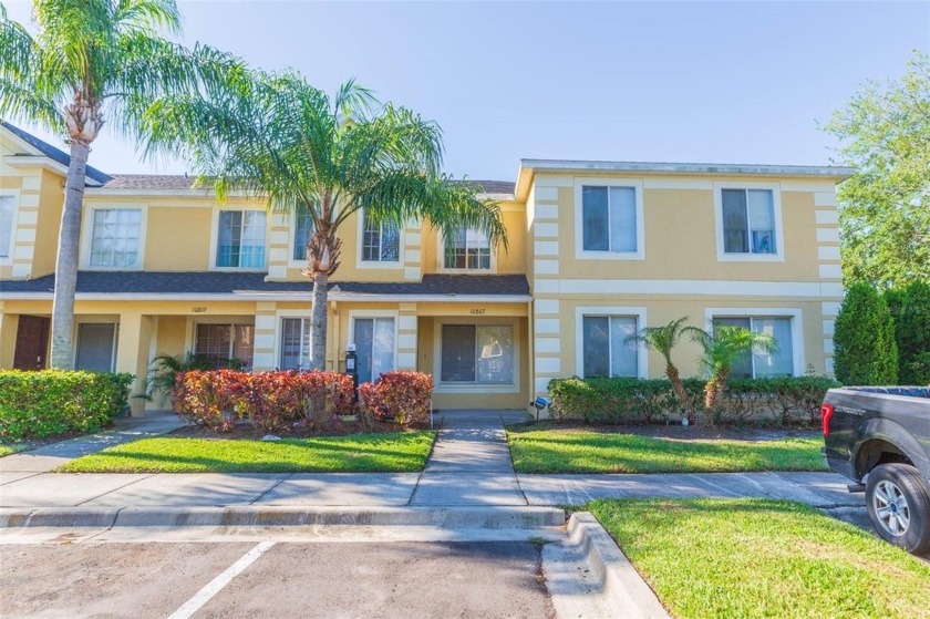 Two bedroom townhome with a den in the Summerfield Community - Beach Townhome/Townhouse for sale in Riverview, Florida on Beachhouse.com