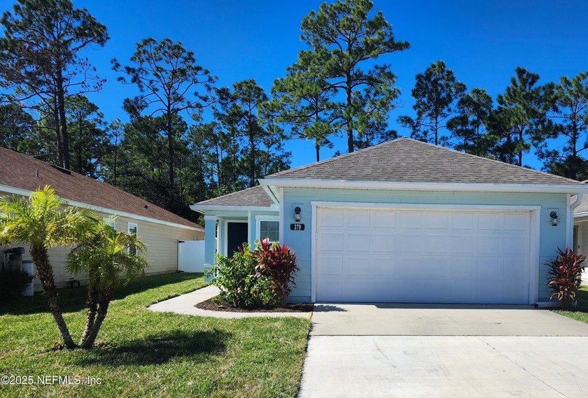 Nearly new, Immaculate 3 bedoom, 2 bath home in small commmunity - Beach Home for sale in St Augustine, Florida on Beachhouse.com