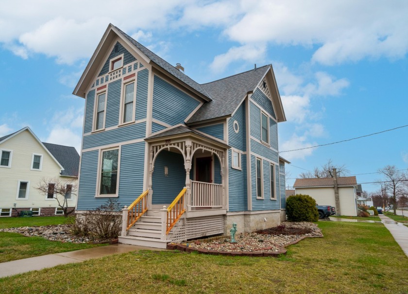 Beautifully restored Eastlake Victorian located in the heart of - Beach Home for sale in Grand Haven, Michigan on Beachhouse.com