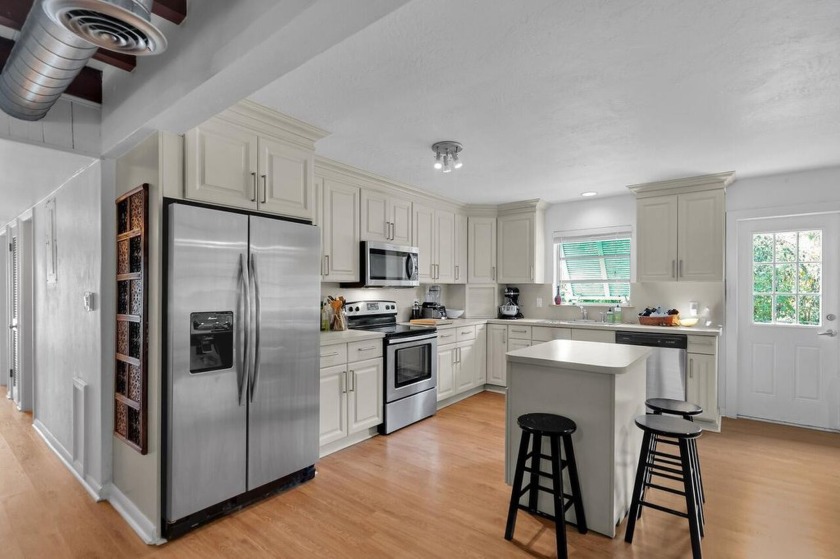 Island Life in the Heart of Islamorada, a ground-level, 3 bed, 2 - Beach Home for sale in Upper Matecumbe Key, Florida on Beachhouse.com