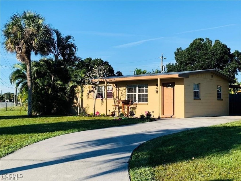 Great potential for first-time homebuyers and investors! Don't - Beach Home for sale in North Fort Myers, Florida on Beachhouse.com