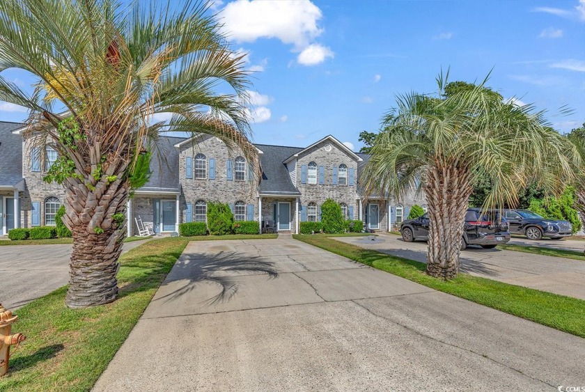 Experience spacious living in this impeccably maintained - Beach Townhome/Townhouse for sale in Little River, South Carolina on Beachhouse.com