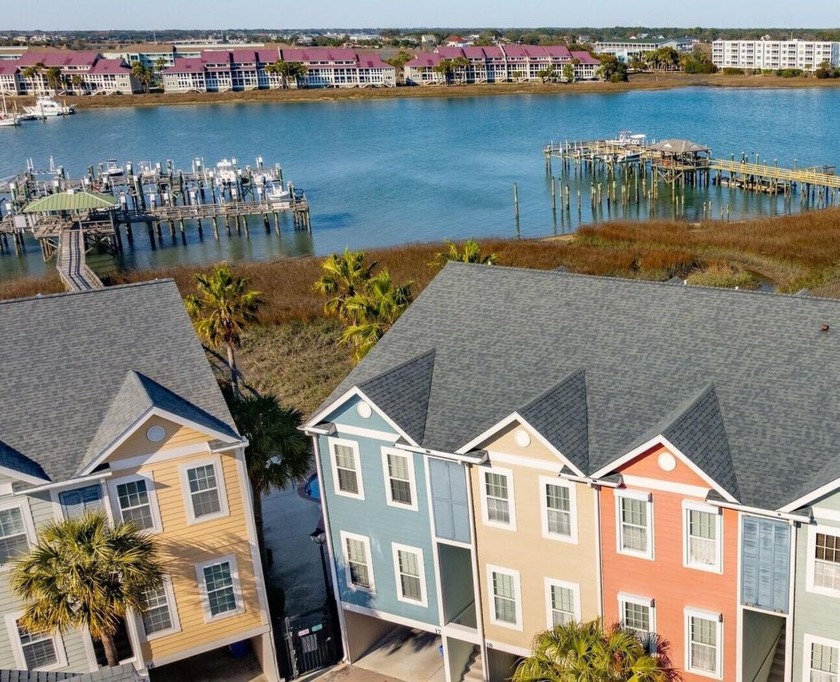 LOOKING FOR ISLAND LIVING? YOU FOUND IT!!  You can - Beach Home for sale in Folly Beach, South Carolina on Beachhouse.com